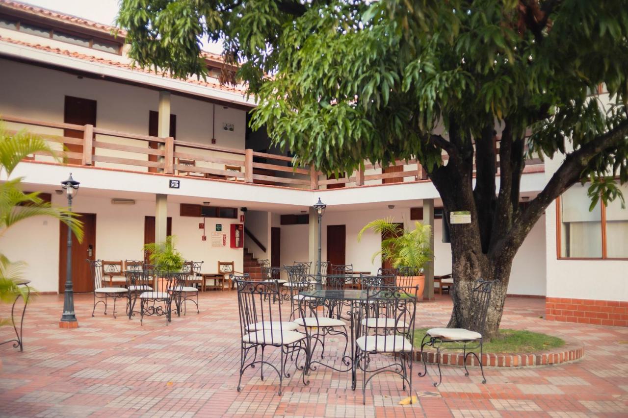 Hotel Faranda Bolivar Cucuta, A Member Of Radisson Individuals מראה חיצוני תמונה