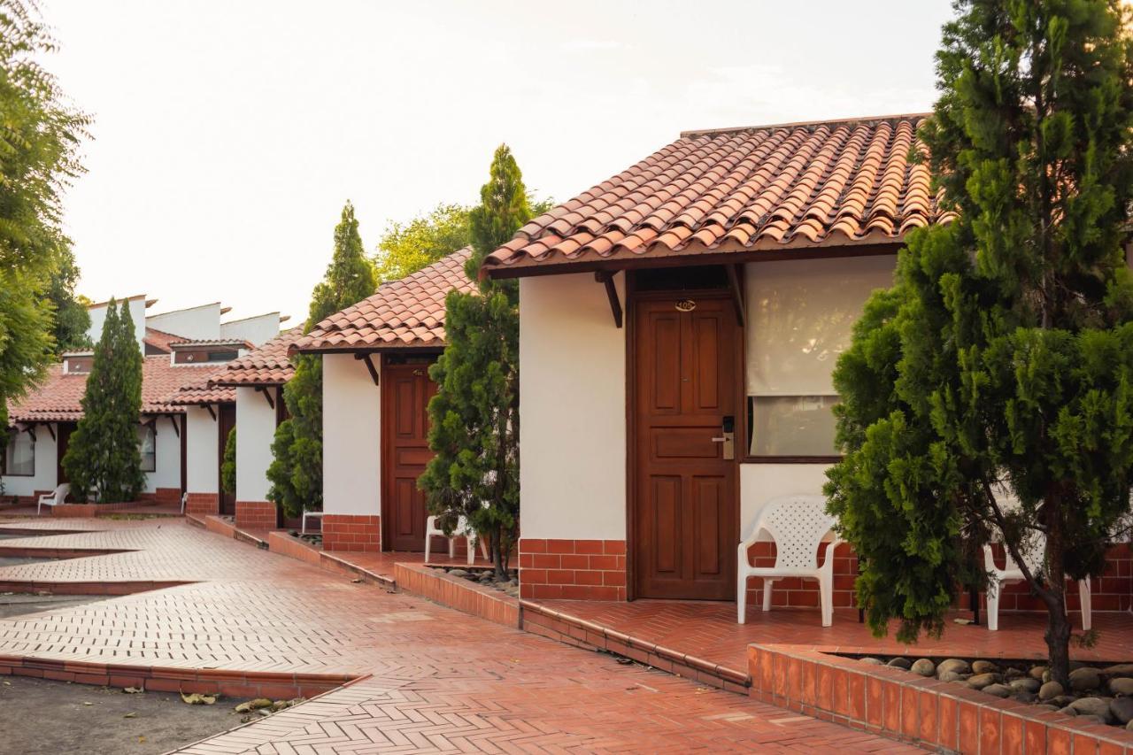 Hotel Faranda Bolivar Cucuta, A Member Of Radisson Individuals מראה חיצוני תמונה