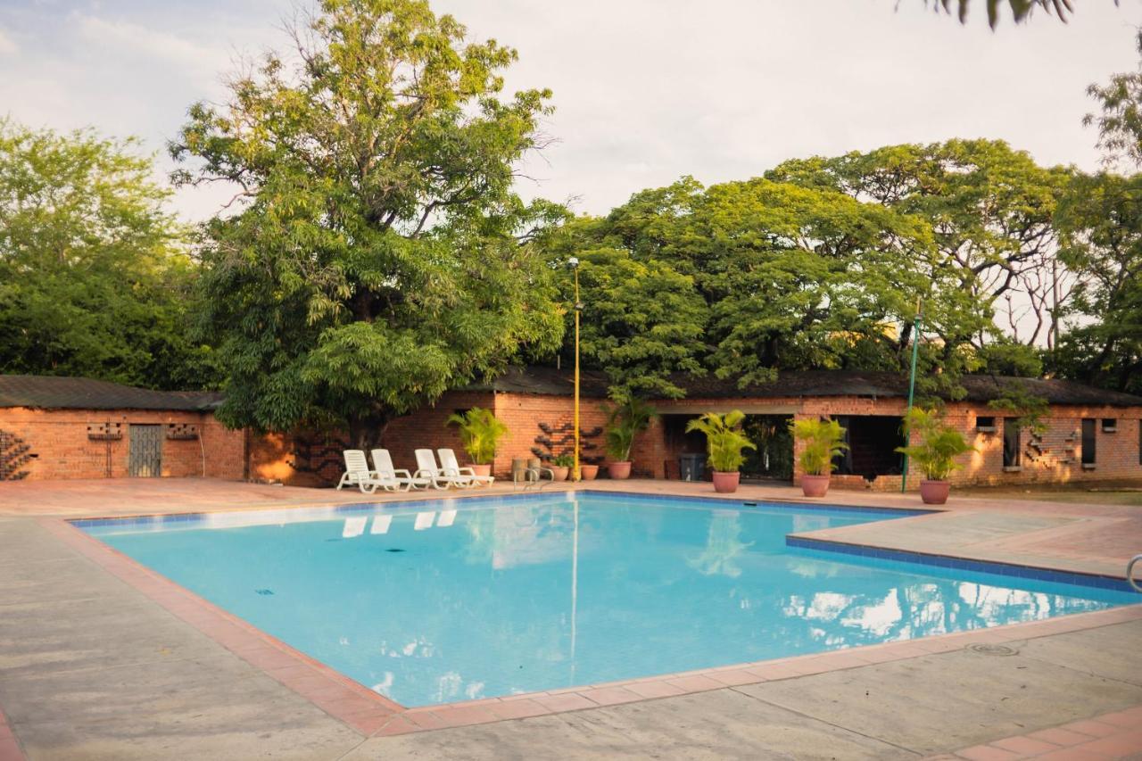 Hotel Faranda Bolivar Cucuta, A Member Of Radisson Individuals מראה חיצוני תמונה