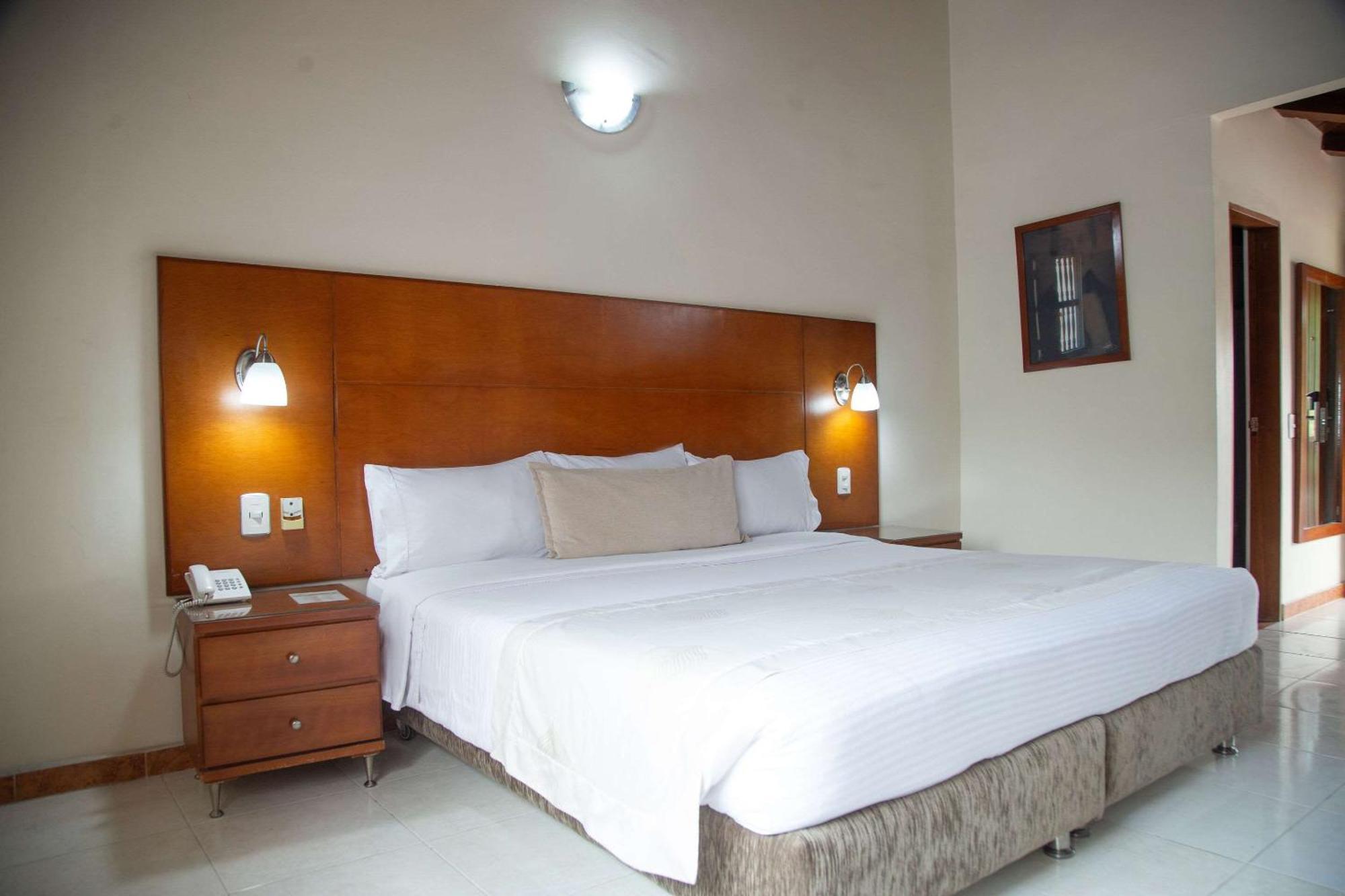 Hotel Faranda Bolivar Cucuta, A Member Of Radisson Individuals מראה חיצוני תמונה